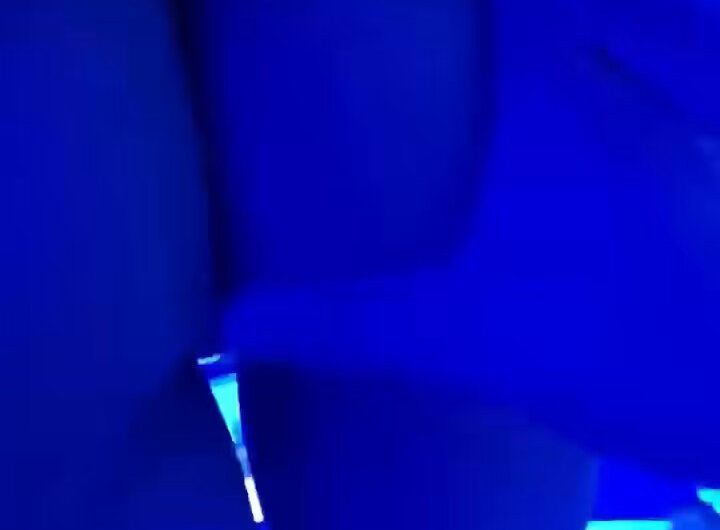 公主：哥，唱唱歌吧。