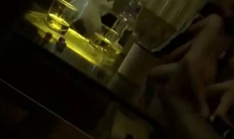 三个小趴菜，为了躲酒居然在那里假装操逼，我才不会上当呢