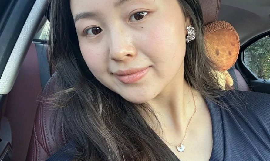 RT : 一个宝妈的寂寞，大概就是见朋友都想偷偷穿着开档丝袜，不知道你们能不能理解… 凡是给妈妈本条点赞的，都送露脸私密照，私信自取～