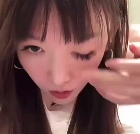 宝贝们，看到了吗？ 也太精彩了吧！ 每日抖音直播主播闪现走光露点！