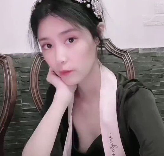 🎈 我会帮你盖被子… 🎥 优雅.