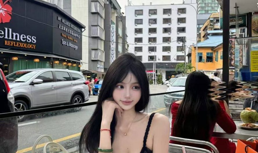 深圳 🇬🇧留学生UAL本科在读 身高168真胸D 真实04年 常年健身🍑臀皮肤紧致 全身雪白 高颜值高情商 本人照 只见有缘人谢谢😜