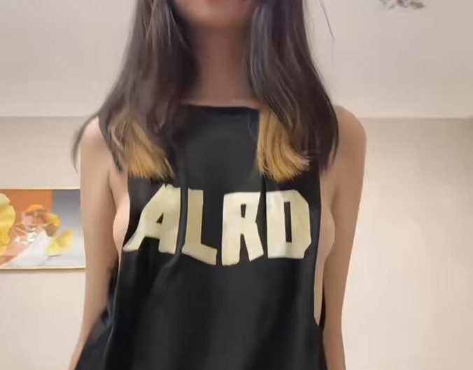 三更半夜偷偷更新，会员群专属宝子享4k原画视频！！加量不加价，对铁粉的福利持续爆炸！入门会员群联系电报唯一方式