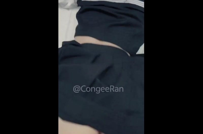 RT : 后续：c完嘴草批，主人让小母狗双手撑着墙不能反抗的强制后入打桩，真的好喜欢啊啊啊啊小穴被插的一抽一抽的痒的受不了了，淫水顺着大腿内侧一直往下流