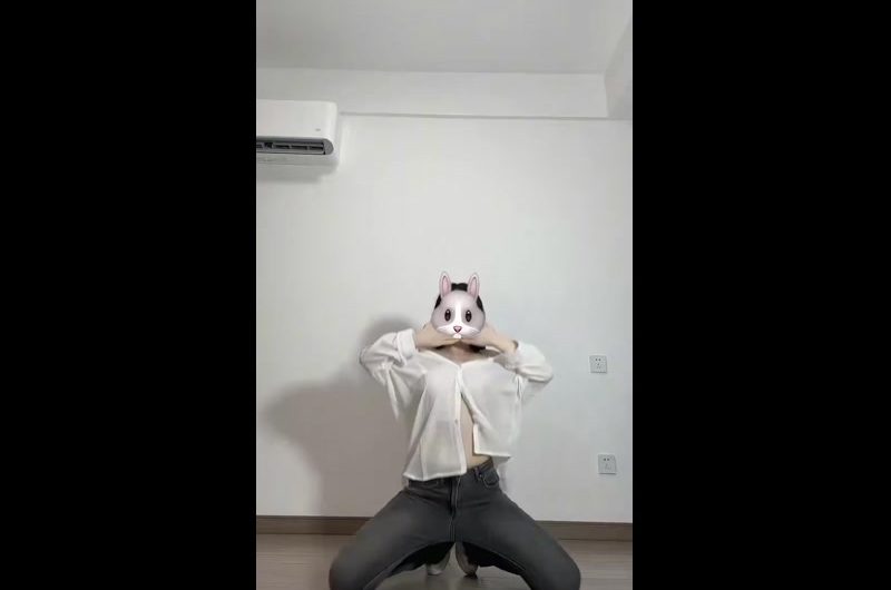 RT : 上个作品回应还不错呢 那就再更再更 粉丝点赞不停更新不断 动力源于支持哈