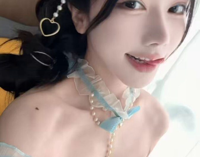 RT : 哥哥酱 要对viki好一点(*¯︶¯*)