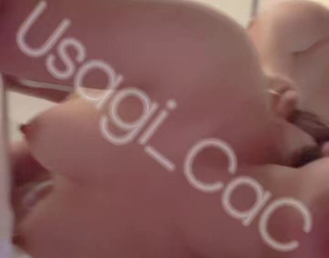 RT : 爸爸在后入的时候又会在想哪个小美呢？