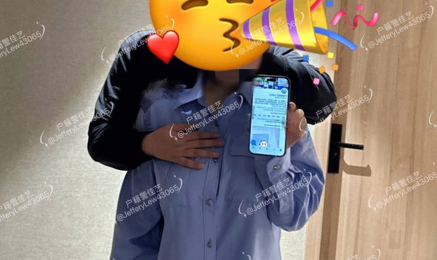 当警服解开扣子的时候，和粉丝合影的时候暧昧满满… 就是没发现他更享受的是S一样的体验，坐着抱着我的头，让我含着肉棒…其实我内心里想的是有人同时后入就好了……