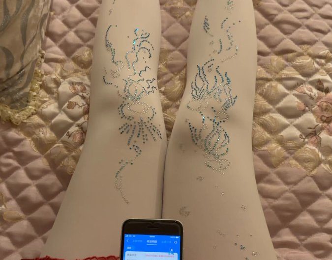 理财年末篇:年初老师预估NDX年终25000点超额实现❤仓位继续维持200W今年盈利率21%止盈这部分换外汇啦😄明年美股和黄金几乎肯定都是上涨同学们看自己信仰选…