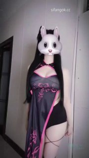 #抖音 #奶糖不吃泡芙 抖音【奶糖不吃泡芙】巨乳无罩半裸 发骚勾引诱惑骚舞